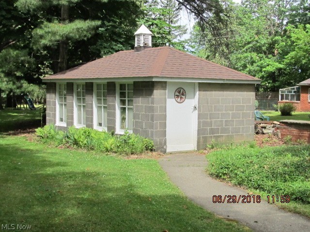 6740 York Road Parma Heights, OH 44130 - Photo 3 of 22