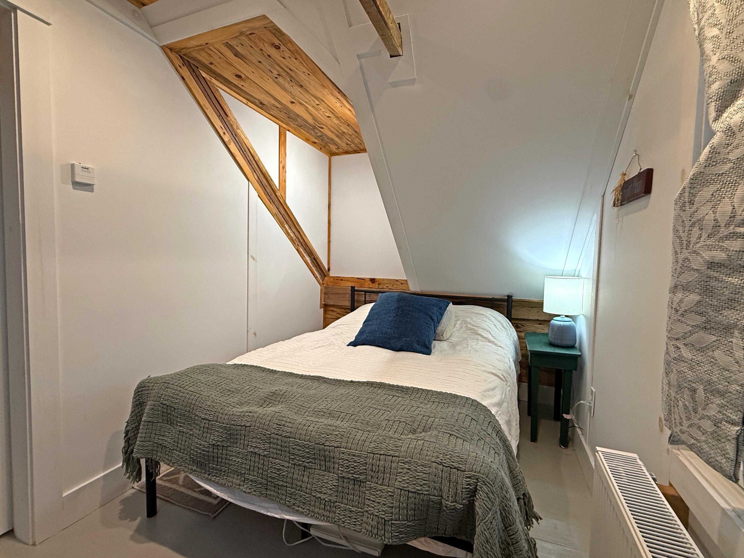 53 Washington Street Lubec, ME 04652 - Photo 16 of 28 Bedroom