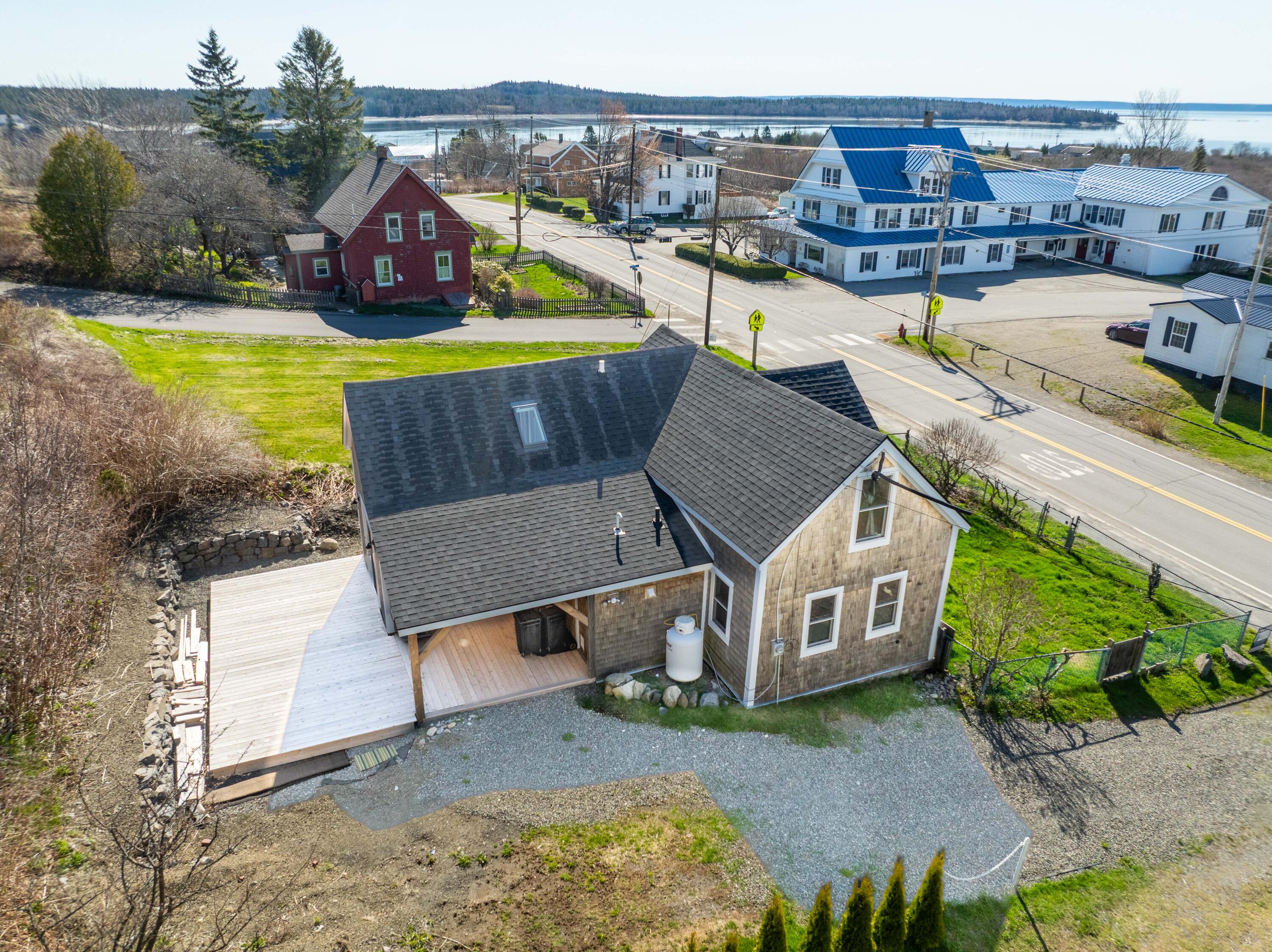 53 Washington Street Lubec, ME 04652 - Photo 3 of 36 53 Washington Street, Lubec (6 of 8)
