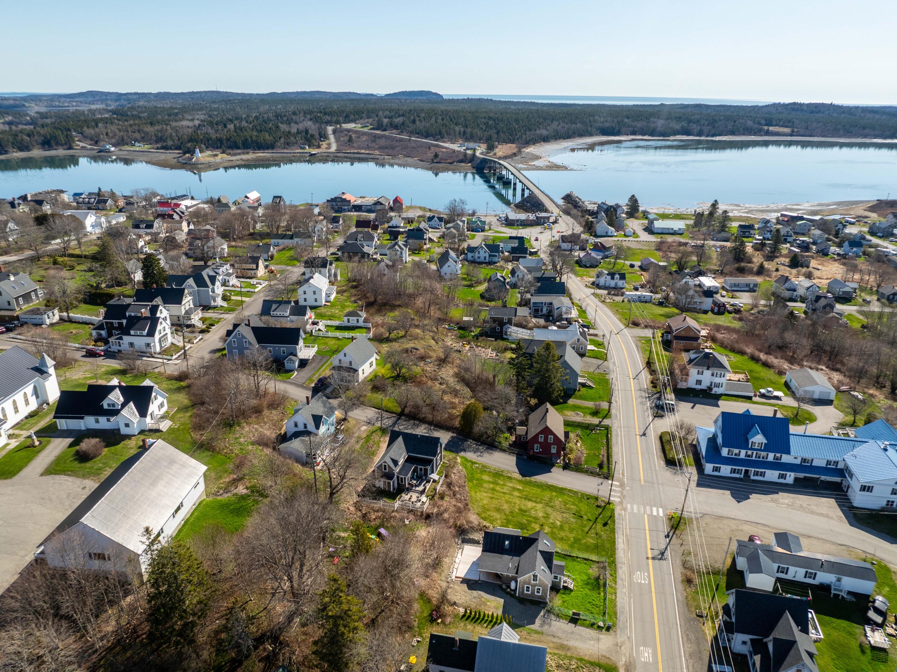 53 Washington Street Lubec, ME 04652 - Photo 4 of 36 53 Washington Street, Lubec (4 of 8)