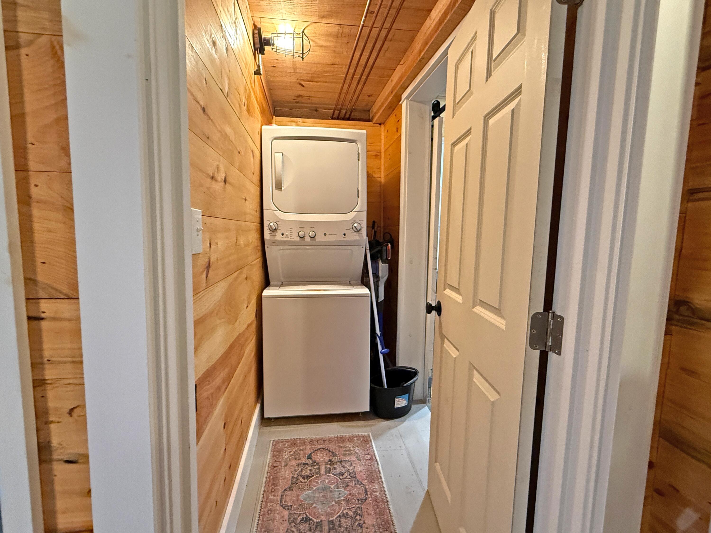 53 Washington Street Lubec, ME 04652 - Photo 8 of 28 Laundry