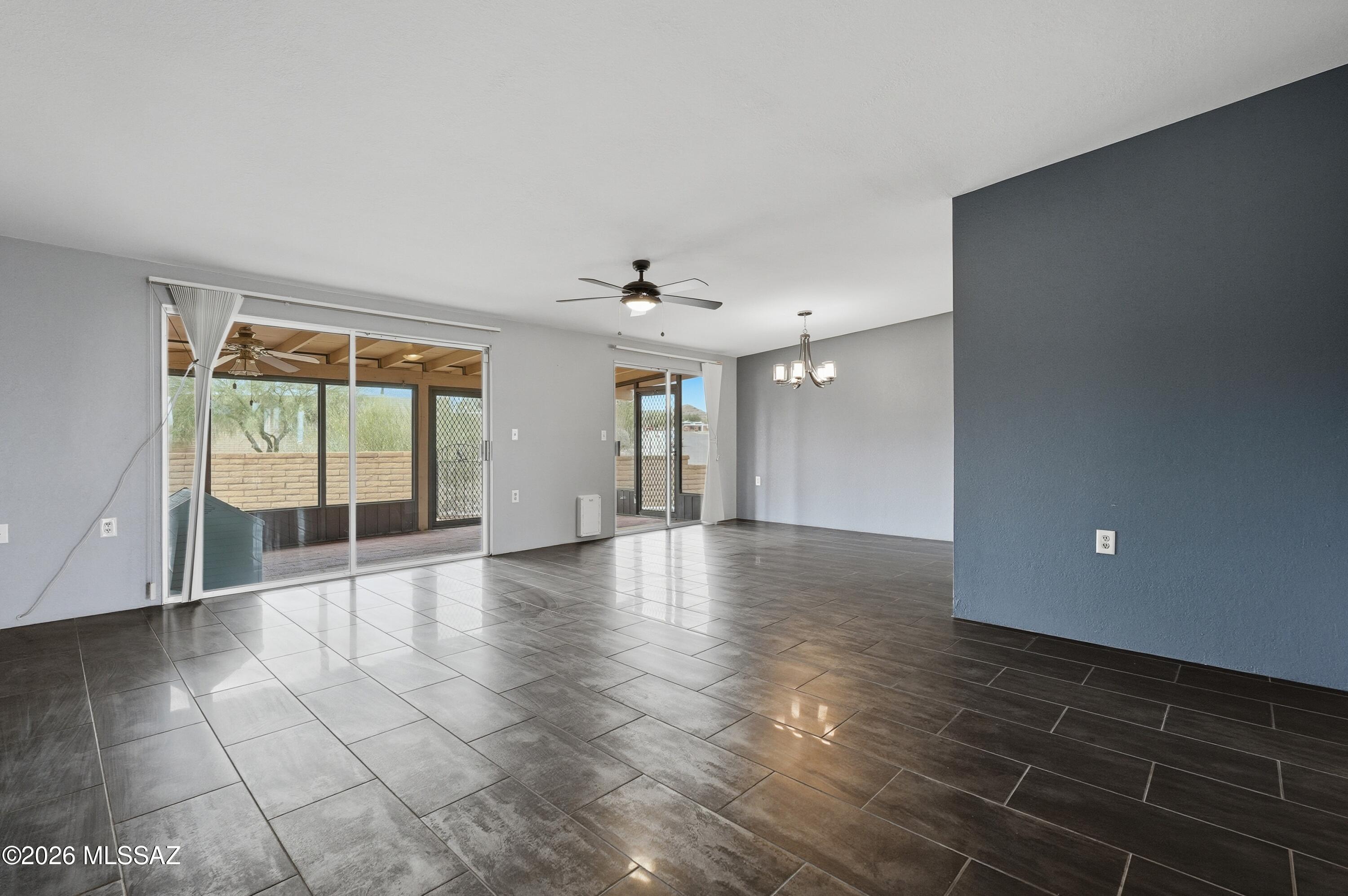 321 West Rio-Santa Cruz Green Valley, AZ 85614 - Photo 7 of 31
