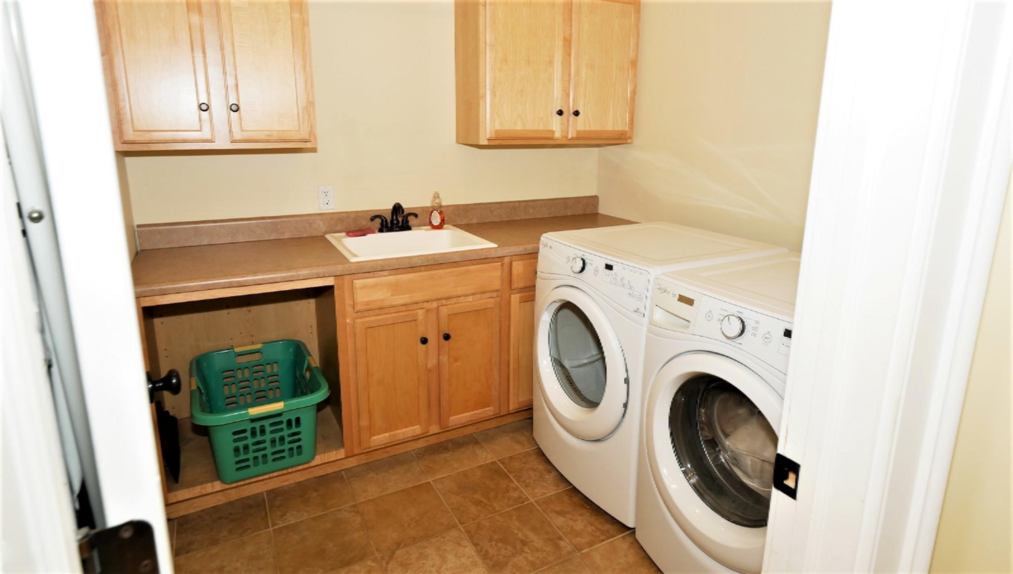 17192 Limberlost Road Three Rivers, MI 49093 - Photo 29 of 34 Laundry