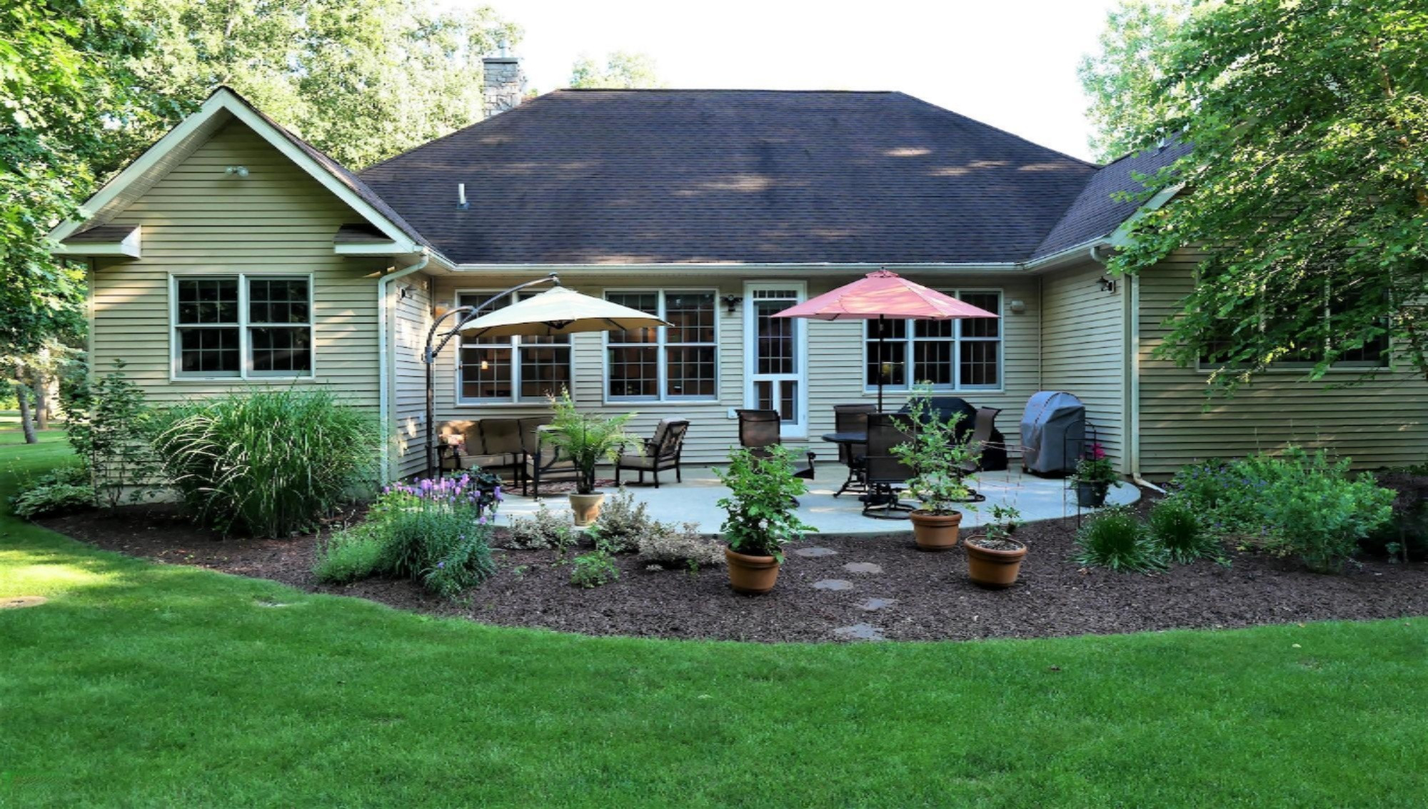 17192 Limberlost Road Three Rivers, MI 49093 - Photo 5 of 34 Patio 2