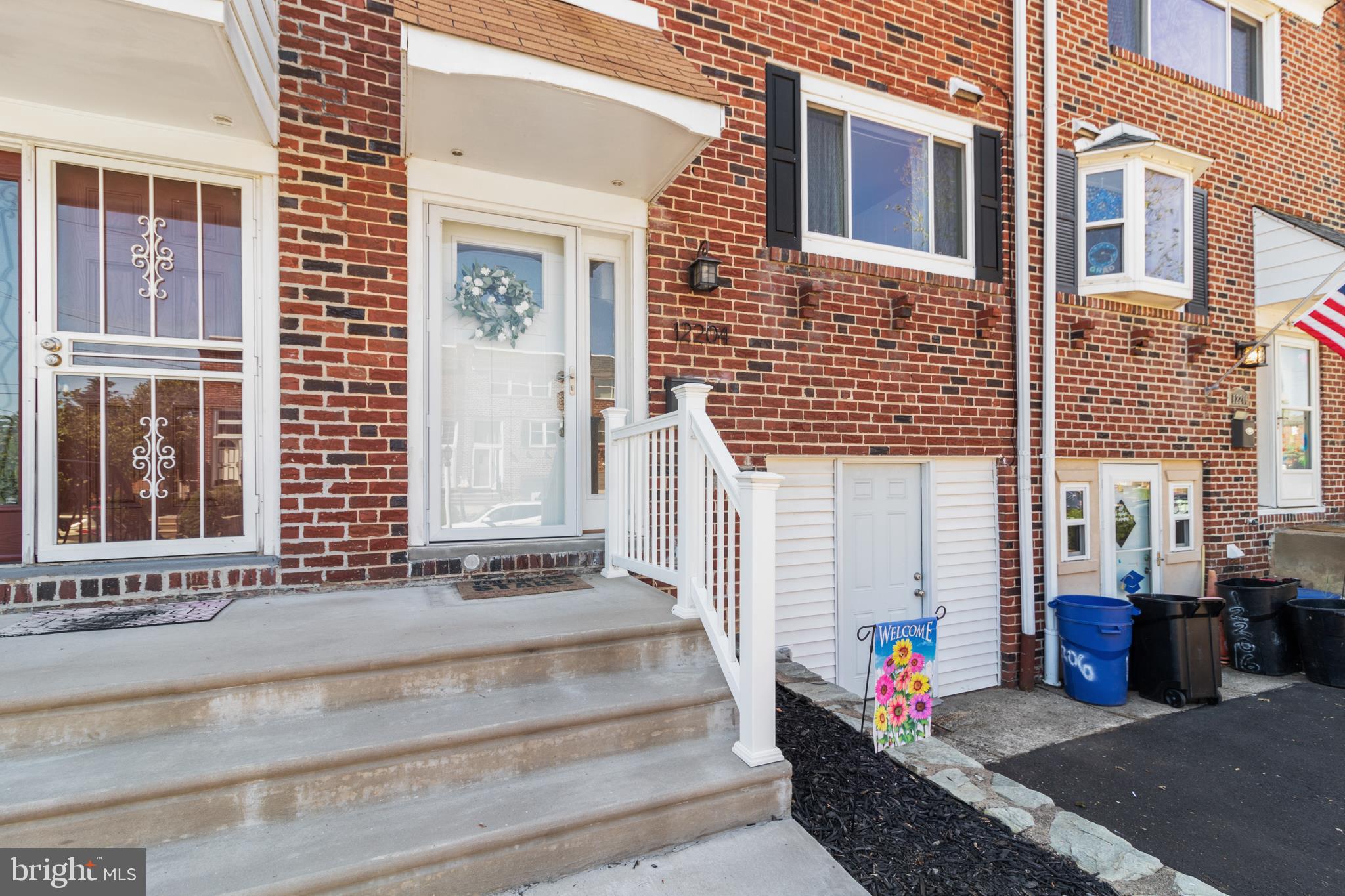 12204 Sweet Briar Road Philadelphia, PA 19154 - Photo 3 of 30 Gallery Image 3