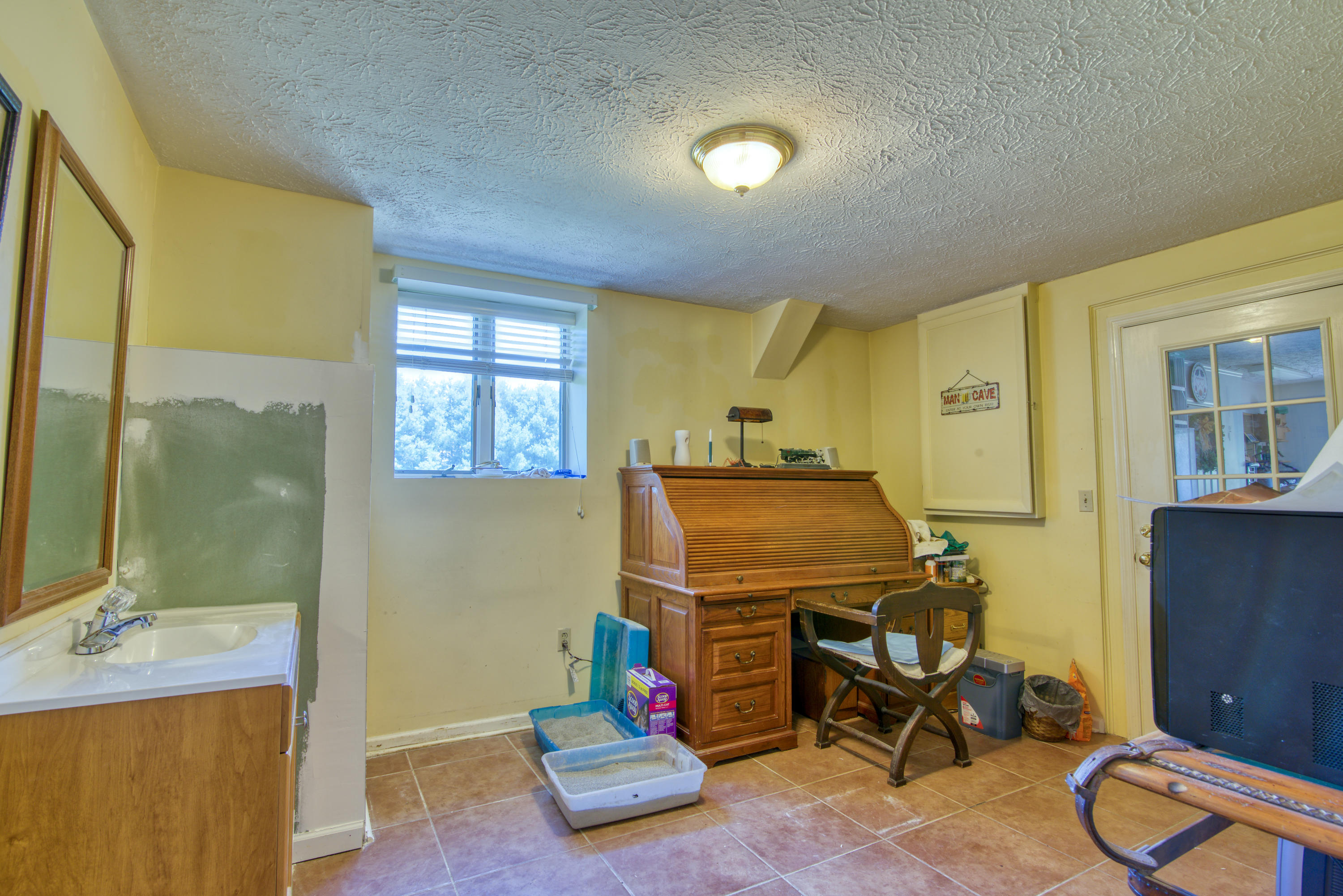 148 Hillrise Road Gray, TN 37615 - Photo 17 of 40 DSC_4491_MLS