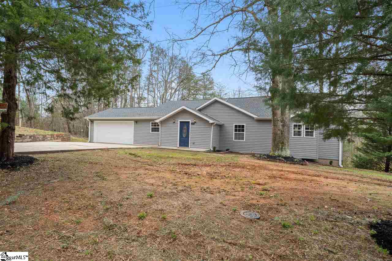 750 Bates Crossing Road Travelers Rest, SC 29690 - Photo 1 of 20