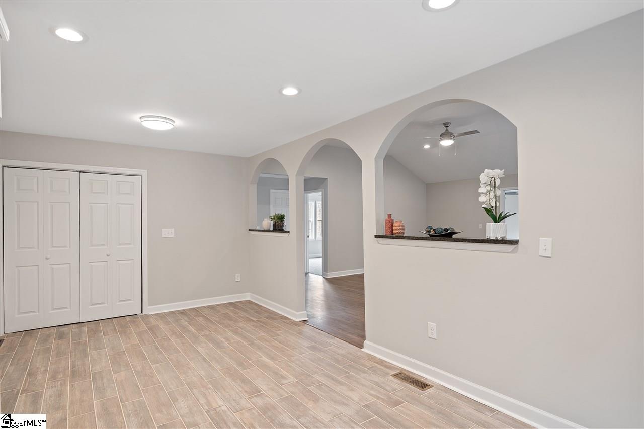750 Bates Crossing Road Travelers Rest, SC 29690 - Photo 5 of 20