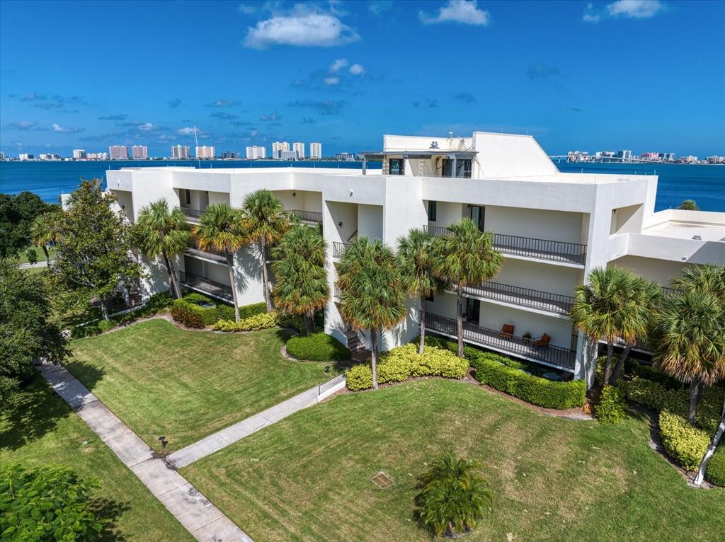 50 Coe Road, Unit 125 Belleair, FL 33756 - Photo 59 of 67 a view of a backyard with sitting area