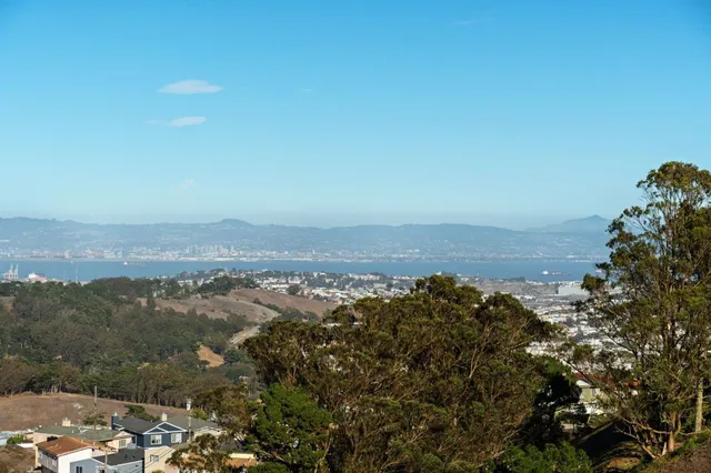 $1,098,000 | 88 Alta Vista Way, Daly City, CA 94014