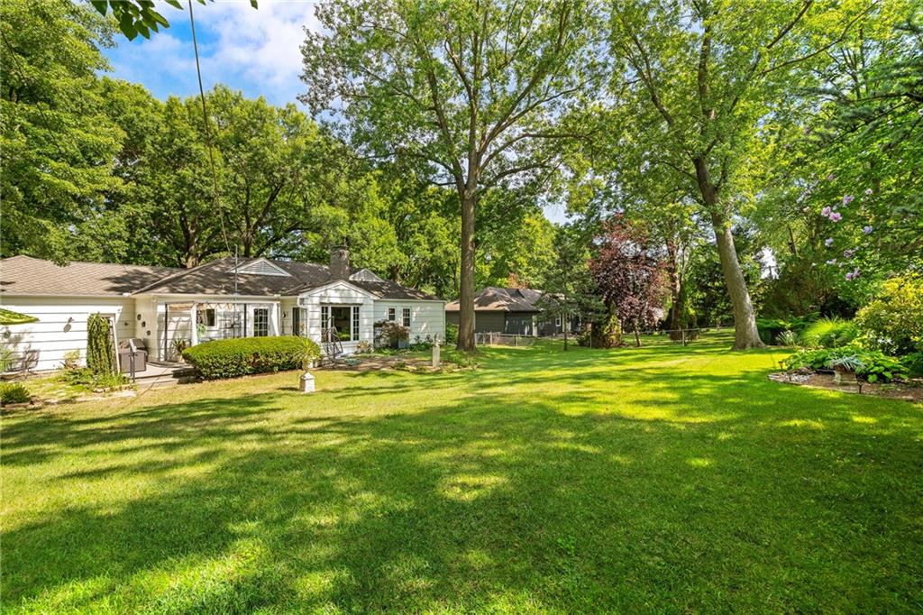 9416 Wenonga Road Leawood, KS 66206 - Photo 44 of 54