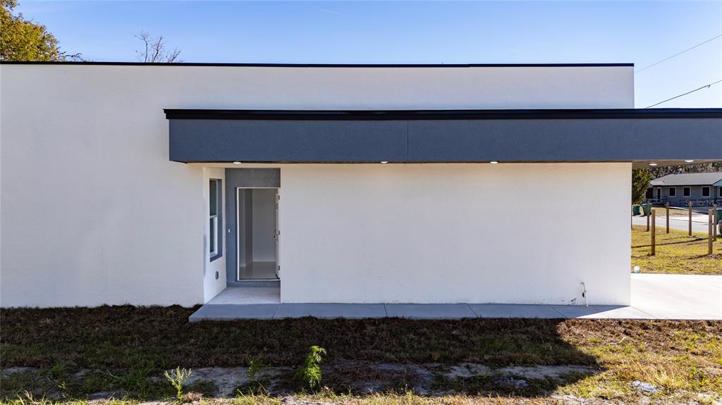 1427 Johnson Street Eustis, FL 32726 - Photo 3 of 25 a view of room