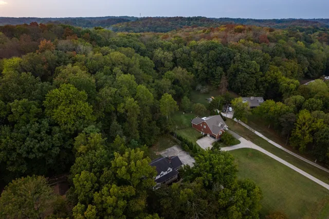 $785,000 | 1861 Fox Chase Drive, Goodlettsville, TN 37072