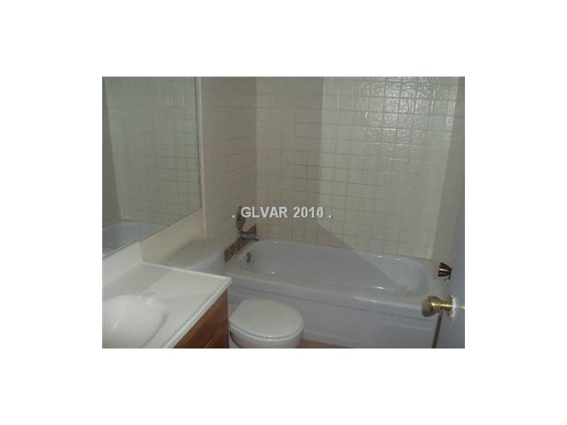 2234 East Desert Inn Road, Unit 2234 Las Vegas, NV 89169 - Photo 7 of 12 Bathroom.