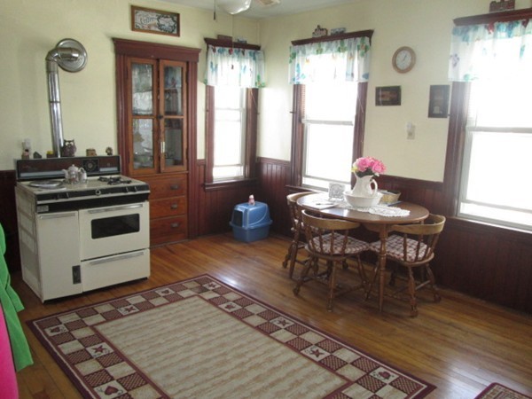 19 Kosta Street Worcester, MA 01607 - Photo 8 of 23 Gallery Image 8