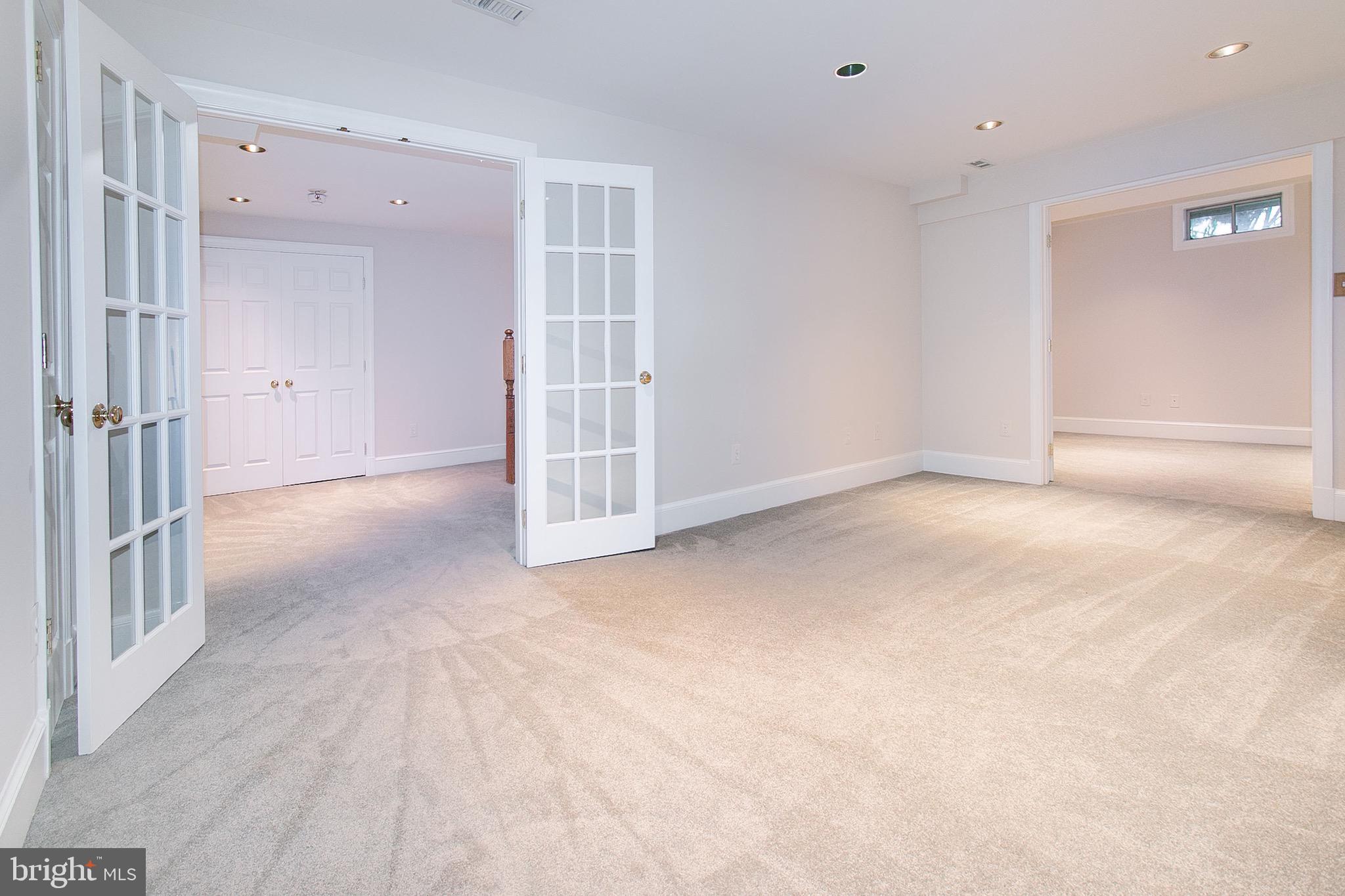 13500 Over Ridge Court Chantilly, VA 20151 - Photo 30 of 41 a view of a livingroom with an empty space