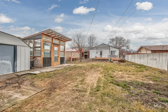 $190,000 | 710 Smith Street South, Vale, OR 97918