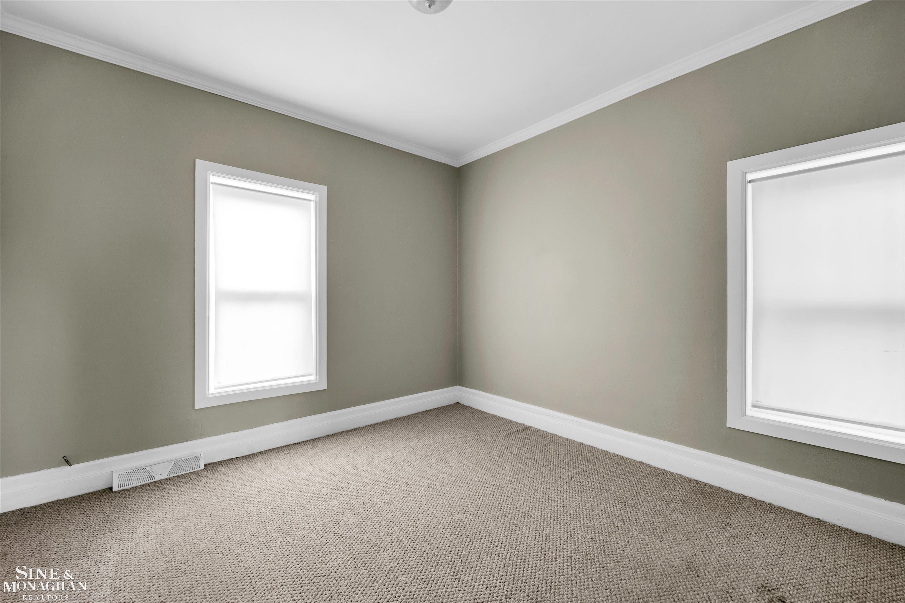 213 Muir Road Grosse Pointe Farms, MI 48236 - Photo 5 of 21