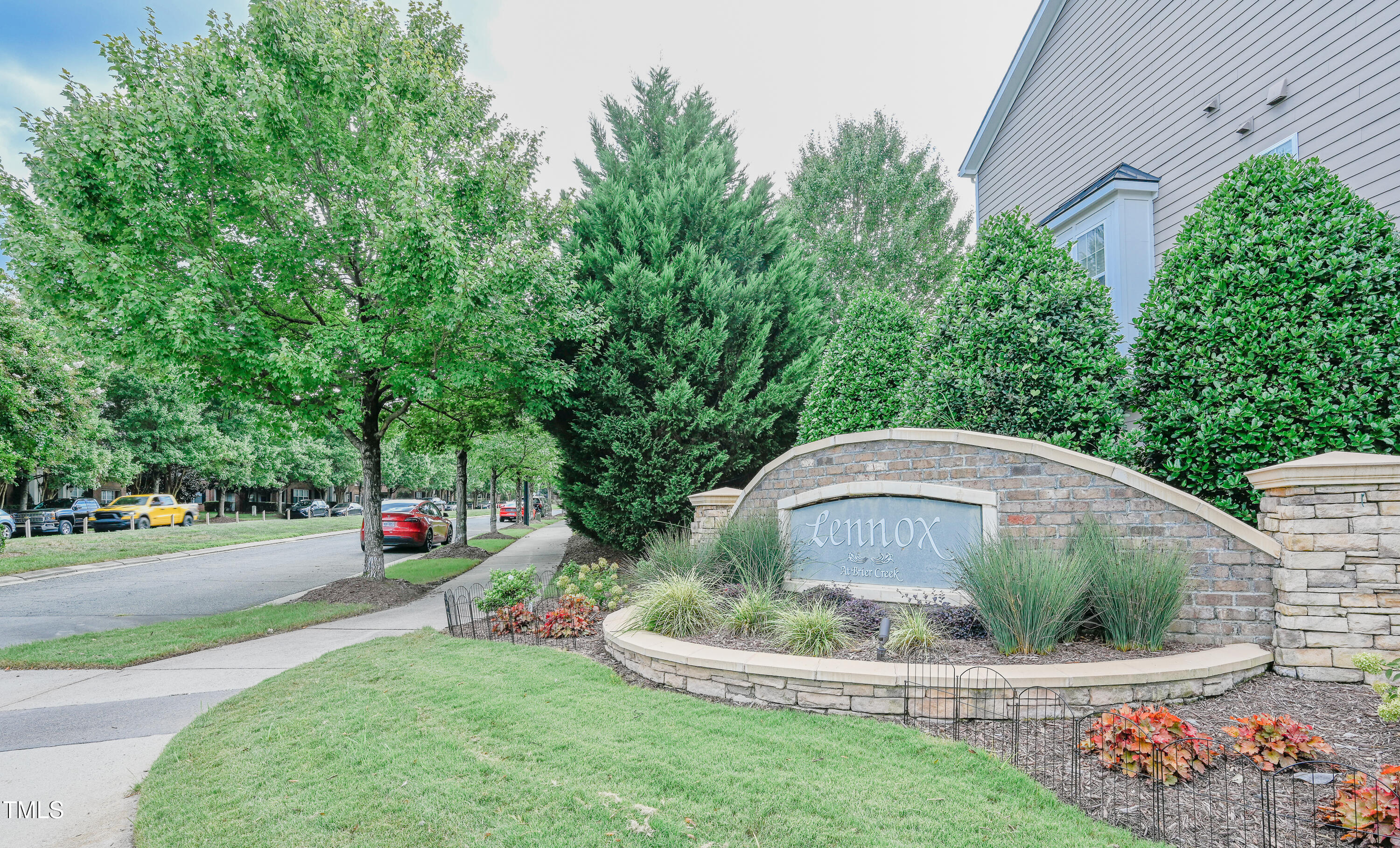 9104 Wooden Road Raleigh, NC 27617 - Photo 32 of 37 Community