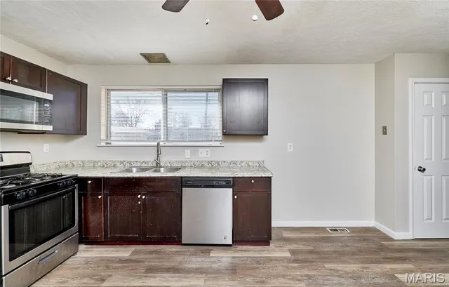 $179,900 | 1610 Jackson Lane, Florissant, MO 63031