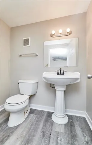 $179,900 | 1610 Jackson Lane, Florissant, MO 63031