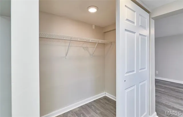 $179,900 | 1610 Jackson Lane, Florissant, MO 63031