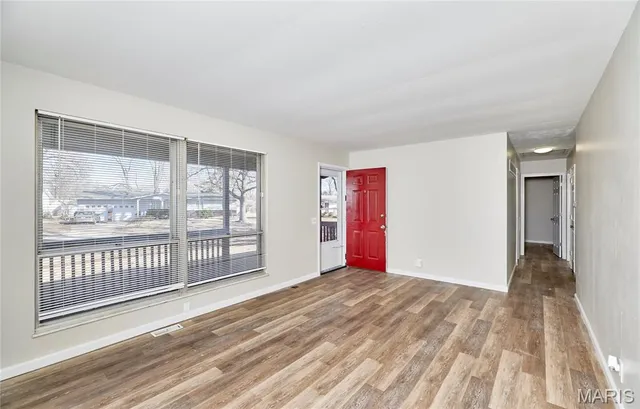 $179,900 | 1610 Jackson Lane, Florissant, MO 63031