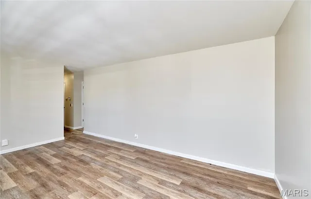 $179,900 | 1610 Jackson Lane, Florissant, MO 63031