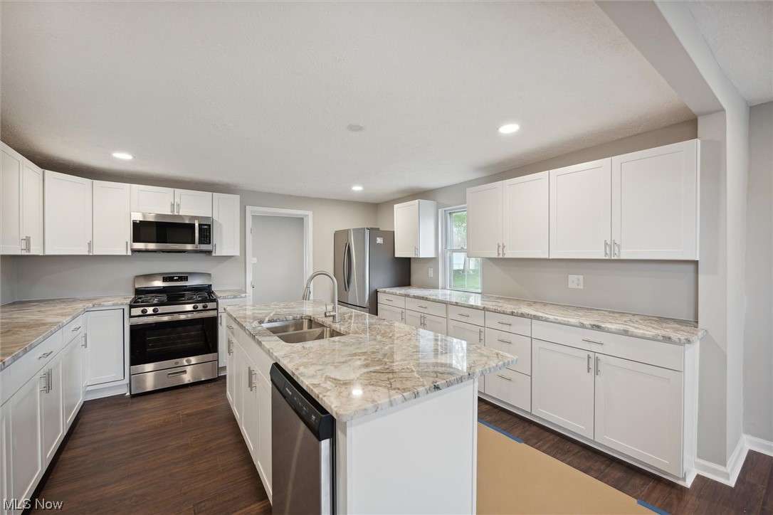 6481 Smith Road Brook Park, OH 44142 - Photo 25 of 26 Gallery Image 25