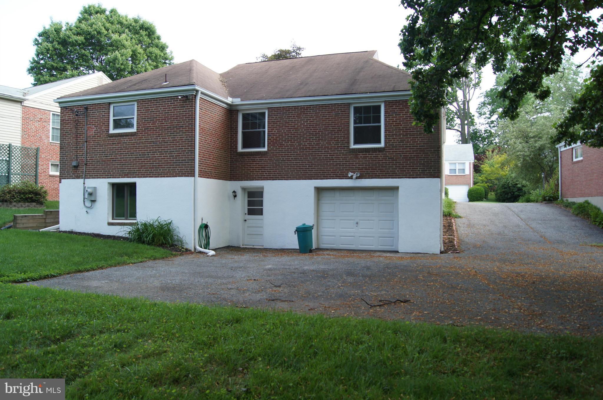 906 Rappaix Court Baltimore, MD 21286 - Photo 3 of 29 Two car deep garage