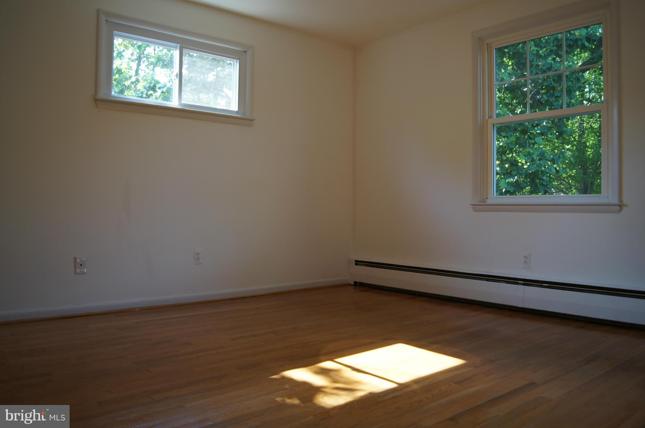 906 Rappaix Court Baltimore, MD 21286 - Photo 23 of 29 Bedroom 2