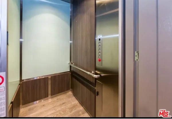 $6,750 | 1217 Horn Avenue, Unit 101, West Hollywood, CA 90069