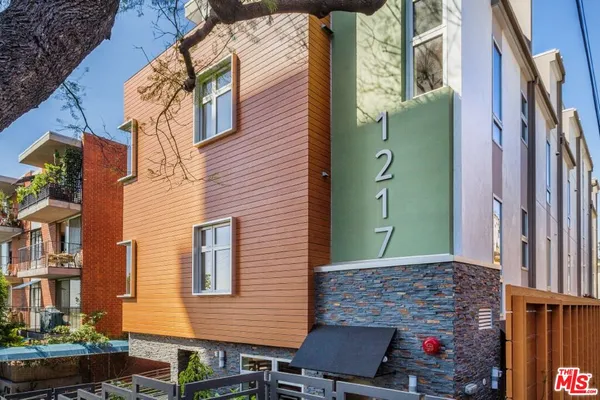 $6,750 | 1217 Horn Avenue, Unit 101, West Hollywood, CA 90069