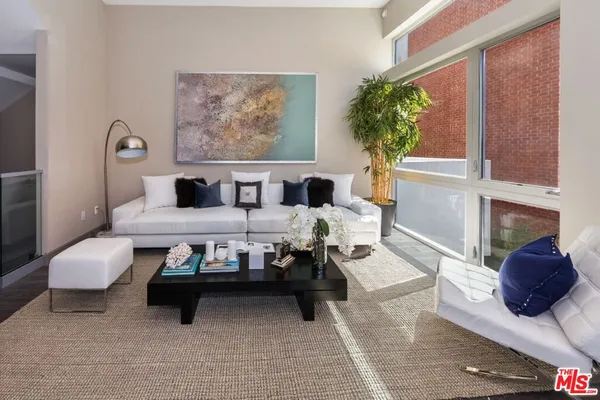 $6,750 | 1217 Horn Avenue, Unit 101, West Hollywood, CA 90069
