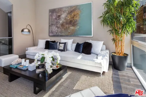 $6,750 | 1217 Horn Avenue, Unit 101, West Hollywood, CA 90069
