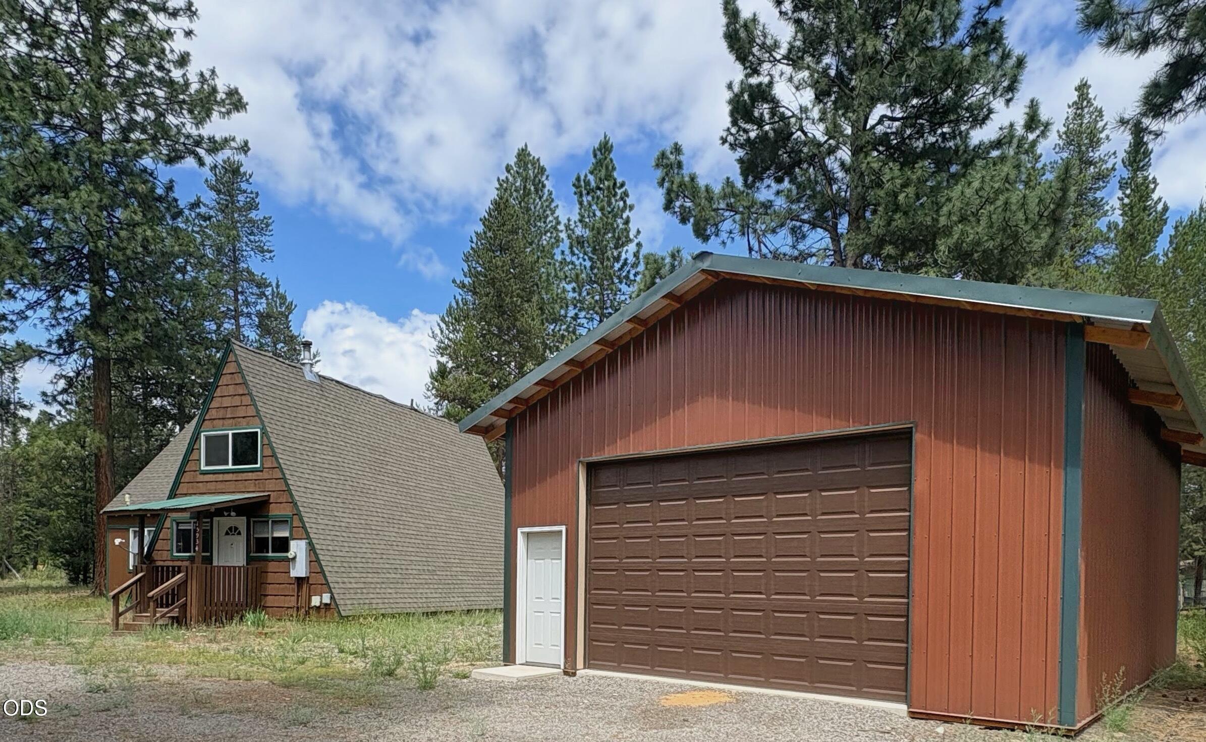 15934 Fir Road La Pine, OR 97739 - Photo 2 of 21
