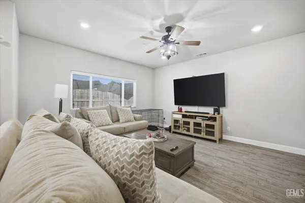 $400,000 | Undisclosed Address, Shafter, CA 93263