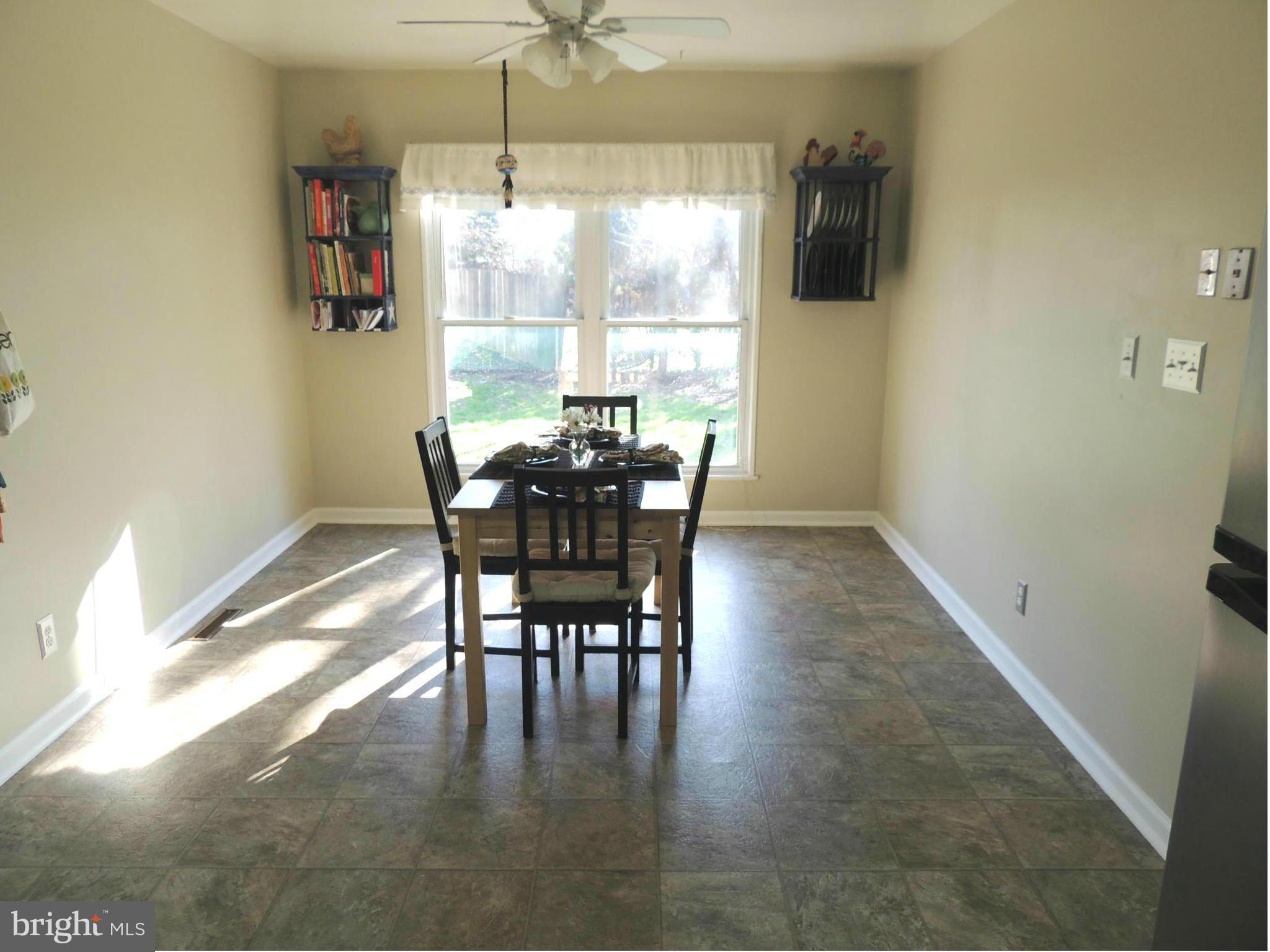 407 Bathurst Road Catonsville, MD 21228 - Photo 6 of 15 Kitchen