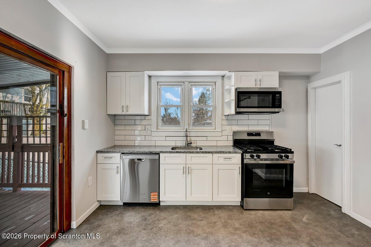 810 Wheeler Avenue Scranton, PA 18510 - Photo 13 of 48 810 Wheeler Ave 13 Large