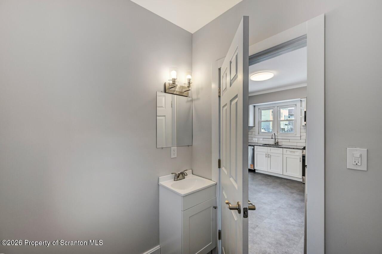 810 Wheeler Avenue Scranton, PA 18510 - Photo 18 of 48 810 Wheeler Ave 18 Large