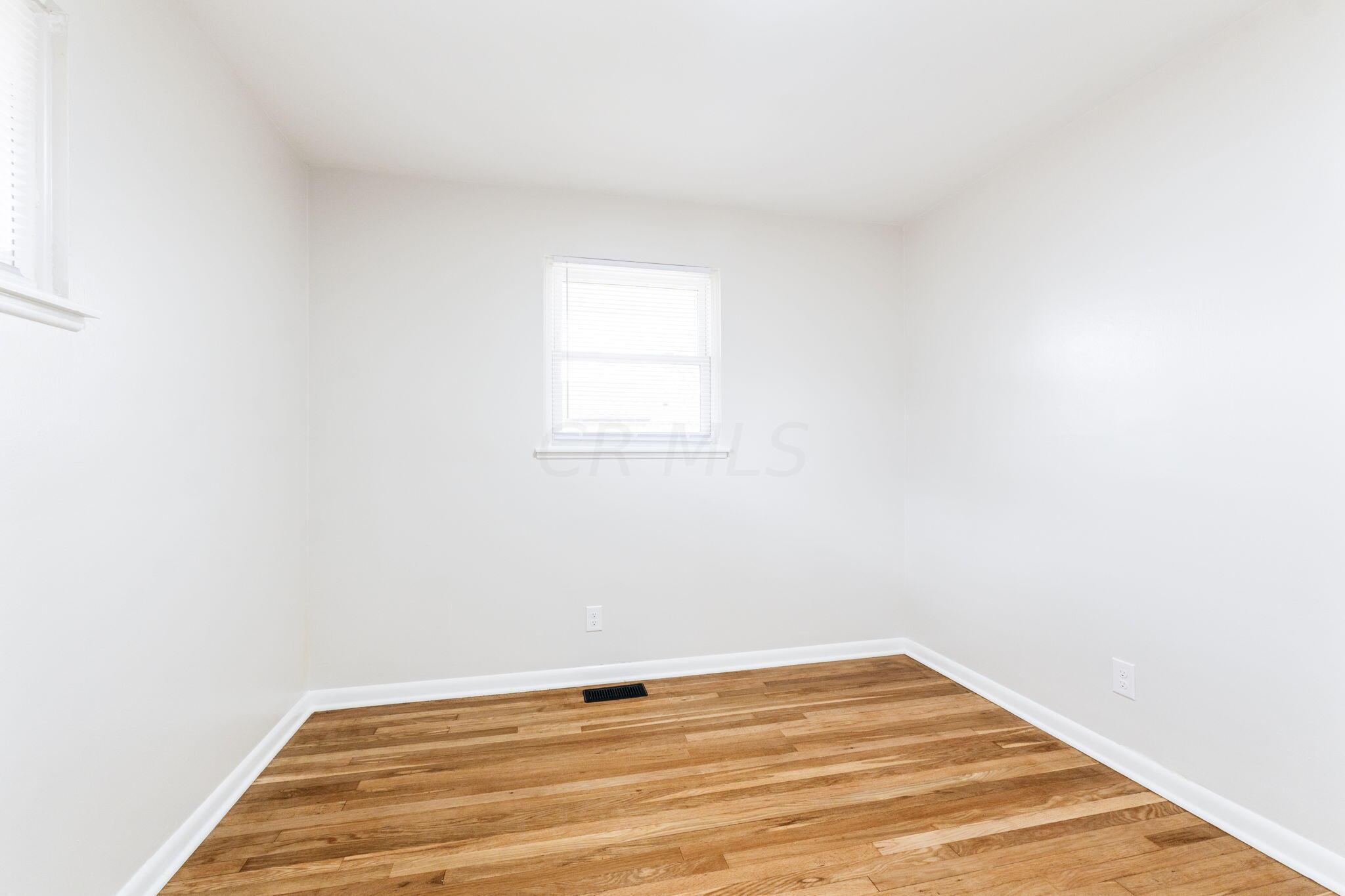 1081 Racine Avenue Columbus, OH 43204 - Photo 42 of 53 1081 Racine Ave (Interior)-22