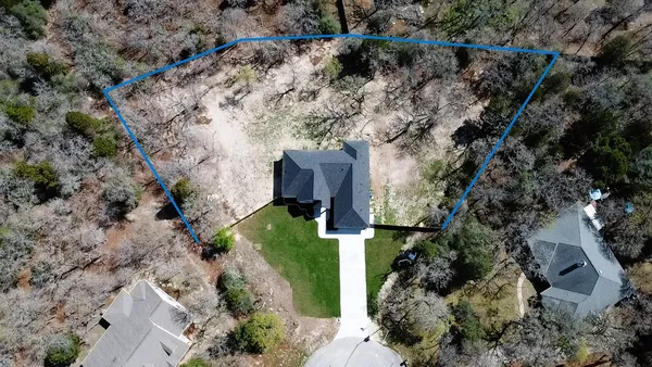 $499,900 | 116 Pine Point Cove, Elgin, TX 78621