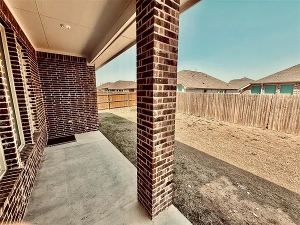 $2,600 | 14620 Marrowglen Road, Haslet, TX 76052