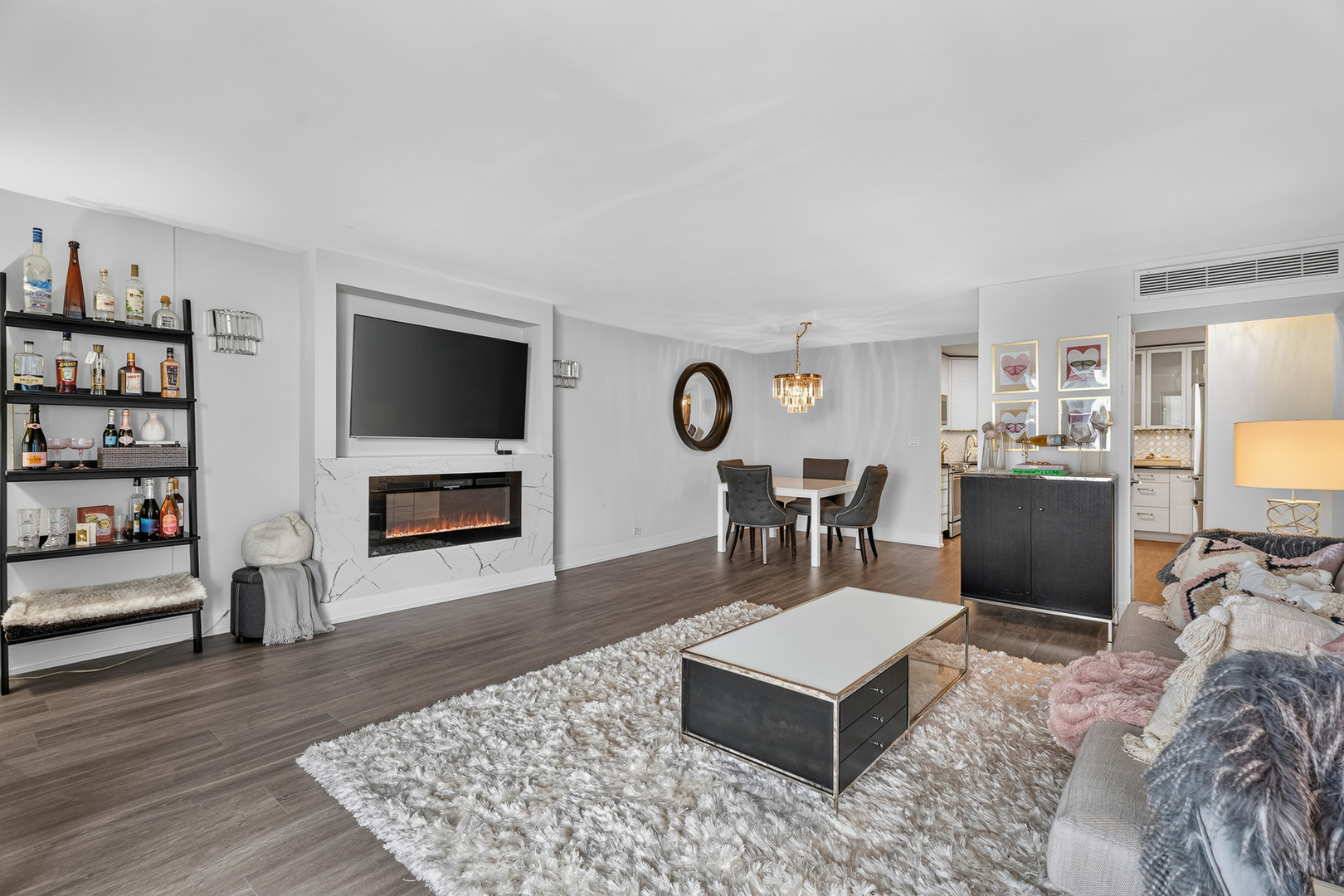 6033 North Sheridan Road, Unit 28D Chicago, IL 60660 - Photo 5 of 48