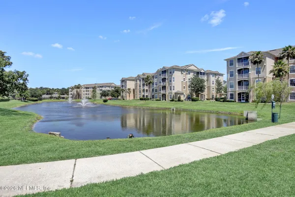 $199,000 | 7801 Point Meadows Drive, Unit 7308, Jacksonville, FL 32256