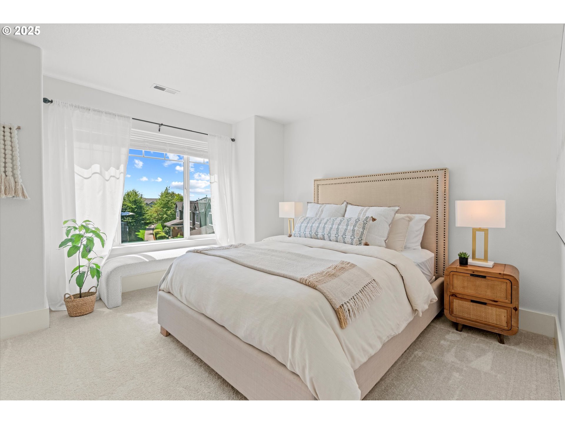 806 Northwest 118th Avenue, Unit 103 Portland, OR 97229 - Photo 22 of 46