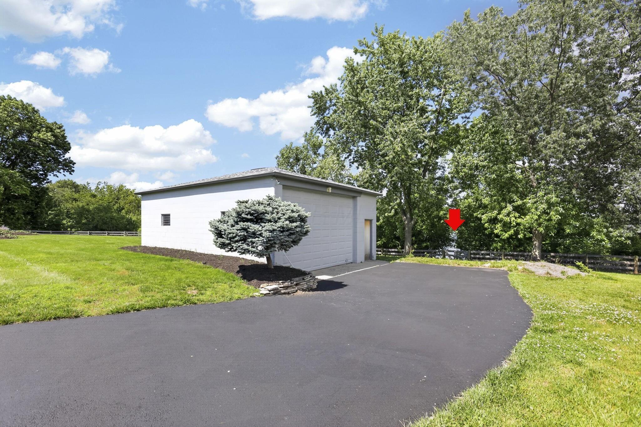 8323 Big Walnut Road Westerville, OH 43082 - Photo 9 of 56