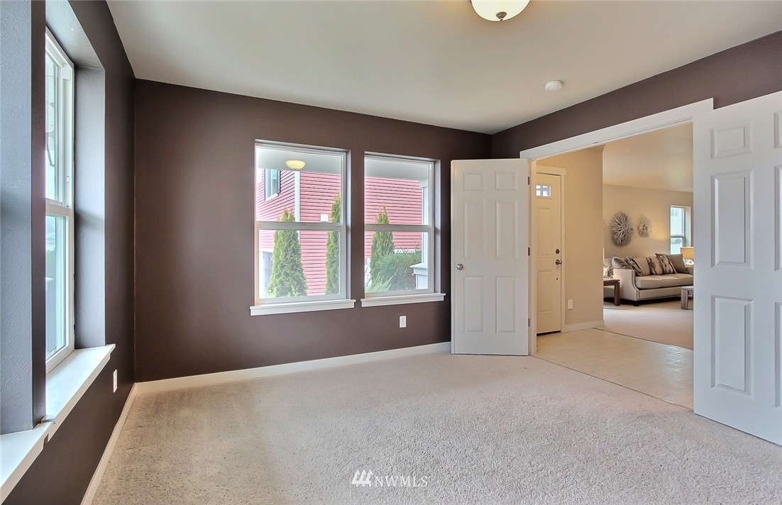 1306 Foreman Road DuPont, WA 98327 - Photo 7 of 15
