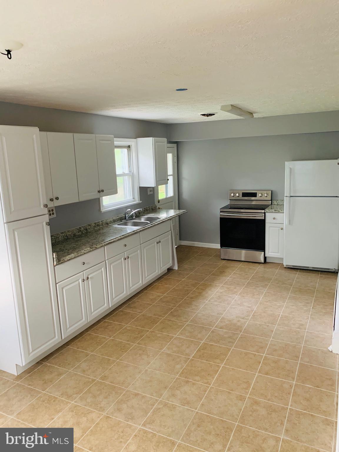 9302 Tuckerman Street Lanham, MD 20706 - Photo 7 of 24 Gallery Image 7