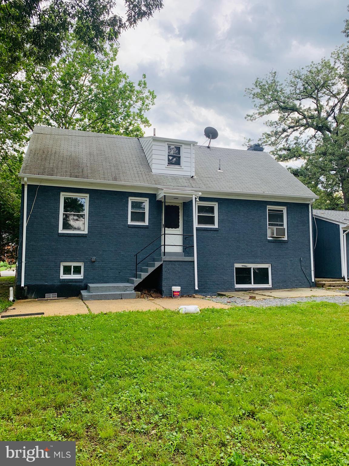 9302 Tuckerman Street Lanham, MD 20706 - Photo 10 of 24 Gallery Image 10